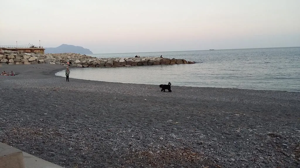 La Casa Di Sturla A Soli 900 Mt Dal Gaslini Γένοβα