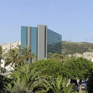 Tower Airport - & Conference Center Hotel